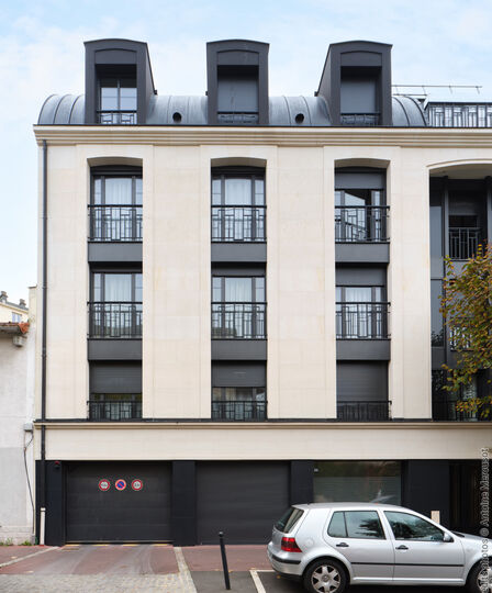 Bien choisir sa menuiserie à Neuilly-sur-Seine : bois, PVC ou aluminium ?